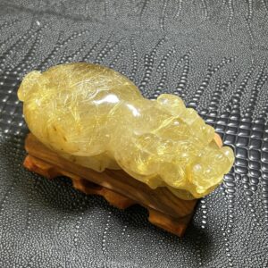 Tỳ Hưu Tóc Vàng Hàng Trưng Bày