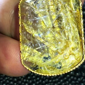 Diện Hoàng Thần Tài Bảo Thiên tóc vàng